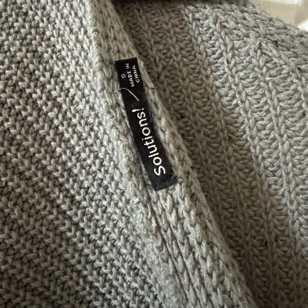 Gray Crew Neck Sweater with Textured Knit